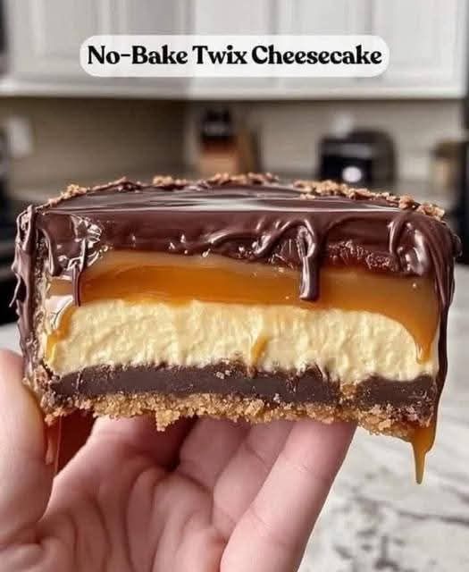 Homemade No-Bake Twix Cheesecake