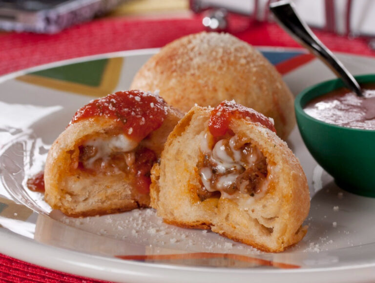🍕✨ After-School Pizza Puffs – Pyszna przekąska po szkole! ✨