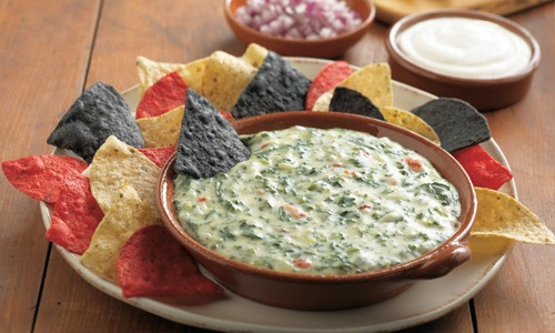 🥬🧀 Przepis na Cheesy Spinach Dip – idealna przekąska! 🧀🥬