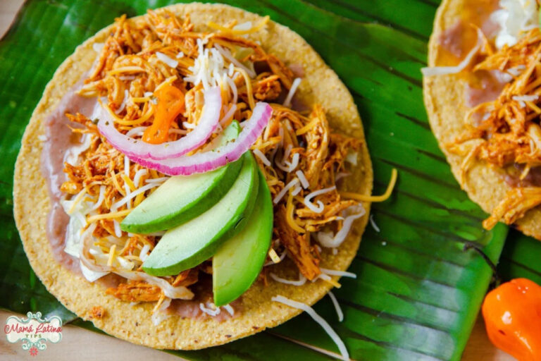 🌮 Chicken Pibil Tostadas – Meksykańska uczta w Twoim domu! 🌮