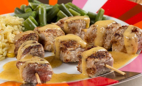 🔥🥓 Cheesy Pork Skewers – Grillowa Rozkosz! 🧀🍢