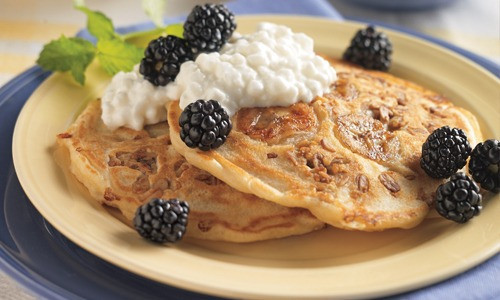 🥞 Banana Granola Pancakes – Pyszne śniadanie pełne energii! 🍌✨