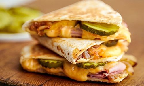 🥪✨ Quesadilla z Szynką i Serem Gouda ✨🥪