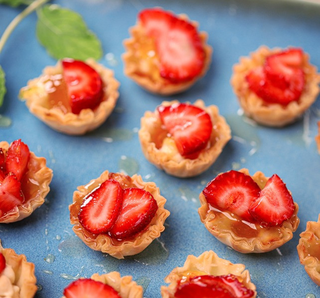 🍓✨ TRUSKAWKOWE KIESZONKI Z BRIE W CIEŚCIE FILO ✨🧀