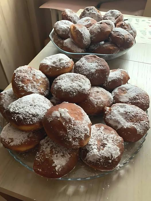 Domowe Pączki 2.0: Nowoczesna Wersja Klasycznej Przyjemności😍👇👇👇👇👇