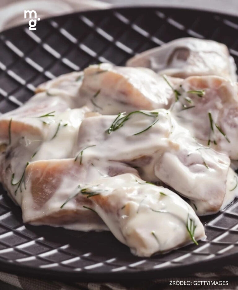 Dodajcie do śledzi zamiast śmietany i musztardy. Tak smacznych nigdzie nie kupicie 🤩🐟