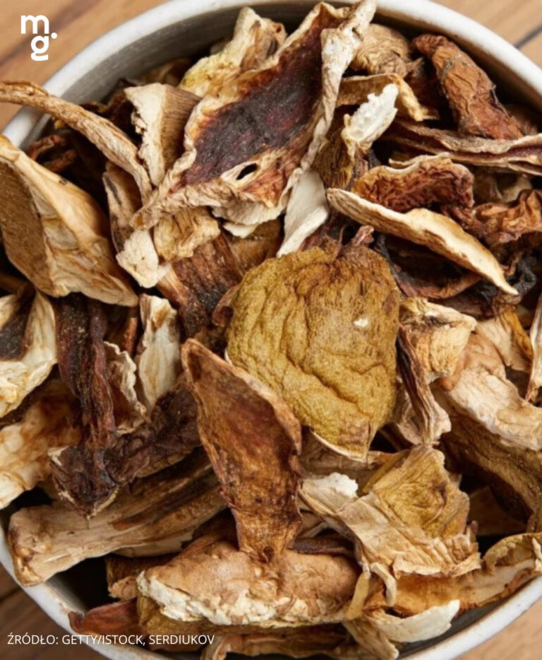 Suszone grzyby moczę tylko w ten sposób i nigdy nie są twarde ani gorzkie. Idealne do pierogów😍😍👇👇