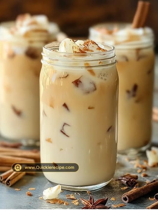 Mrożona Chai Latte w 5 minut: Orzeźwiająca przyjemność na lato Artykuł znajduje się w pierwszym komentarzu