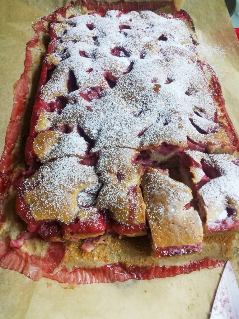 Ekspresowy placek z truskawkami cały przepis w komentarzu 👇👇👇😍😍👇👇