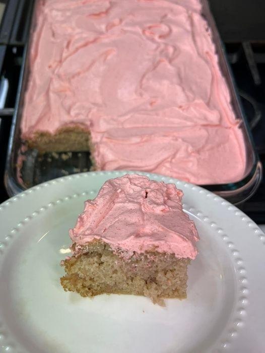 Low Carb Strawberry Cake