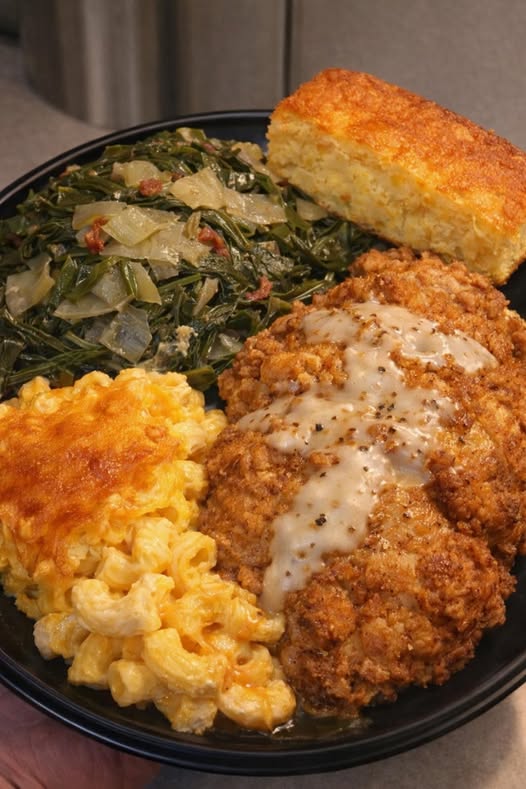 Classic Country Fried Chicken with Creamy Gravy